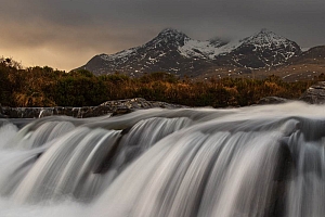 Alister Benn富有表现力的风光后期减淡和加深大师班-中英字幕